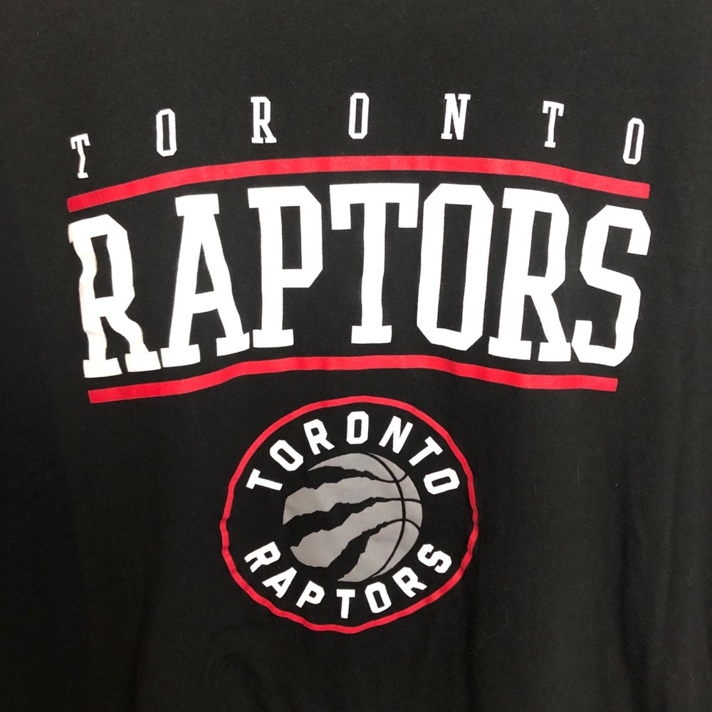 Toronto Raptors t-shirt NWOT 2XL